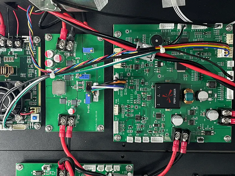 Multi-våglängds lasermodul för operation